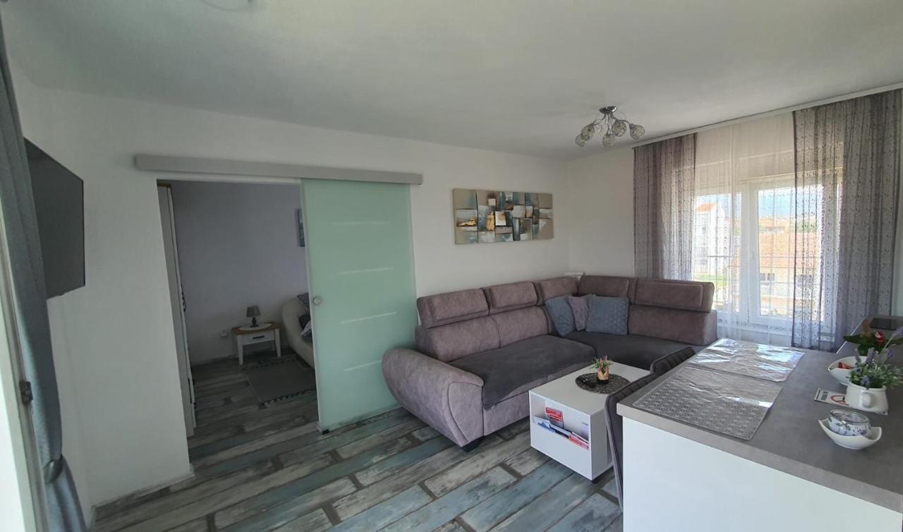 Apartman Kovacic - Книн Экстерьер фото